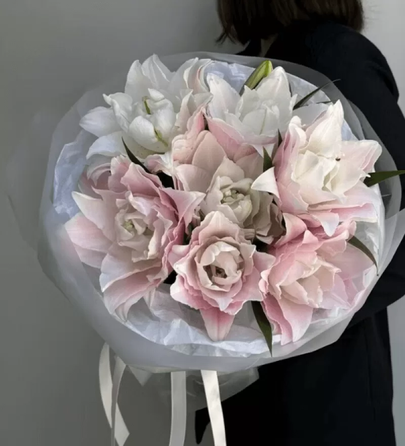 Aromatia Double Lilyum Buketi